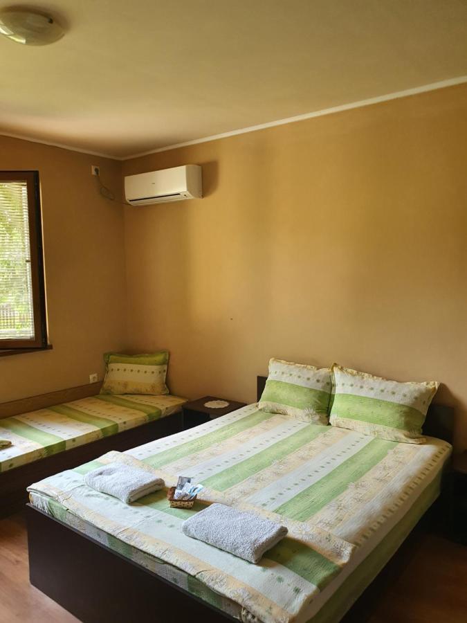 Holiday Home Maarata Krushuna Esterno foto